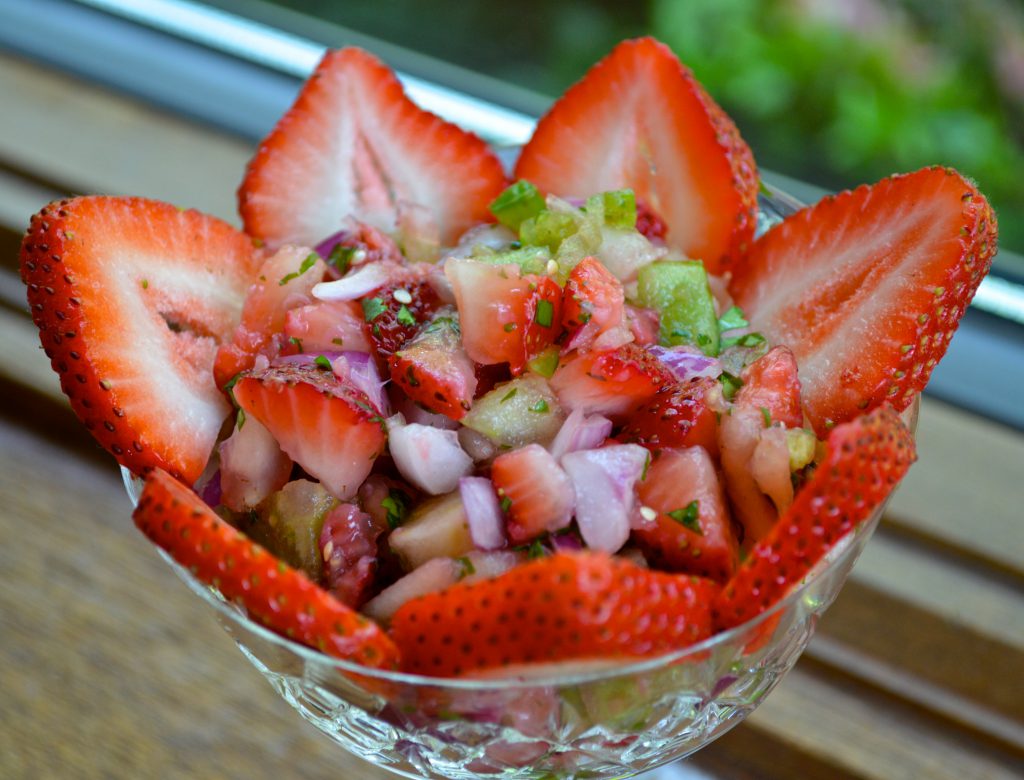 Thank Heaven for Ripe and Luscious Low Calorie STRAWBERRIES!